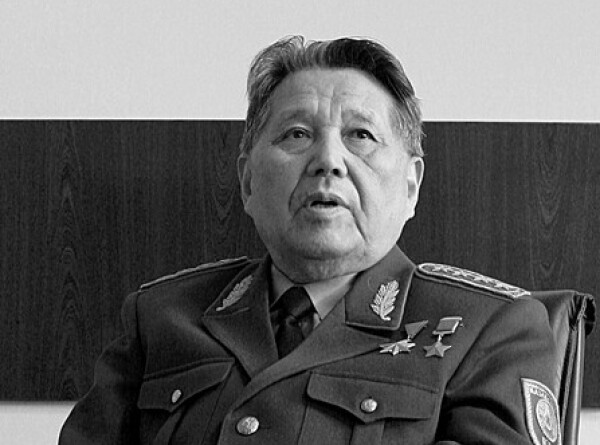 100 лет назад родился Сагадат Нурмагамбетов: каким был первый генерал Казахстана?