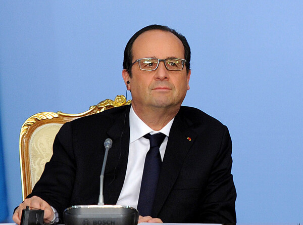 Скутер бывшего президента Франции Олланда с пикантной историей ушел с молотка