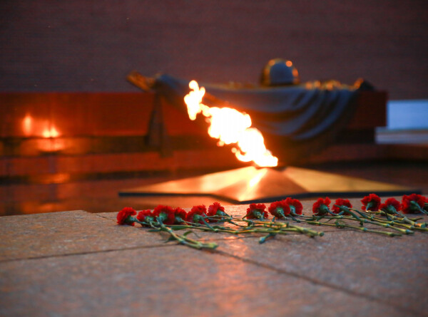 Профилактику Вечного огня перед Днем Победы провели в Москве