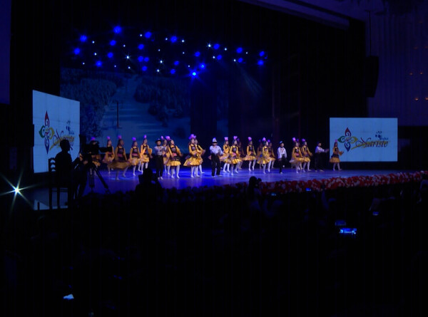 Дети из семи стран приехали на фестиваль «Наристе» в Бишкеке