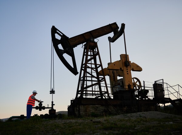 Нефтедобыча в Казахстане вернулась в штатный режим после паводков