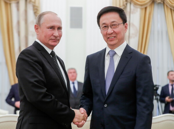 Путин встретился с заместителем председателя КНР Хань Чжэном