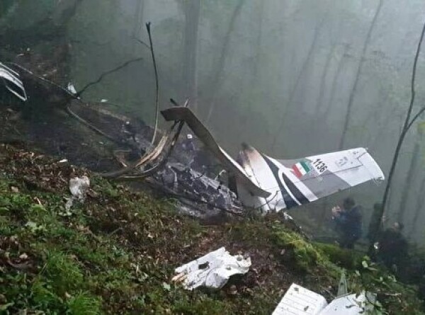 Опознаны тела всех погибших при крушении вертолета президента Ирана