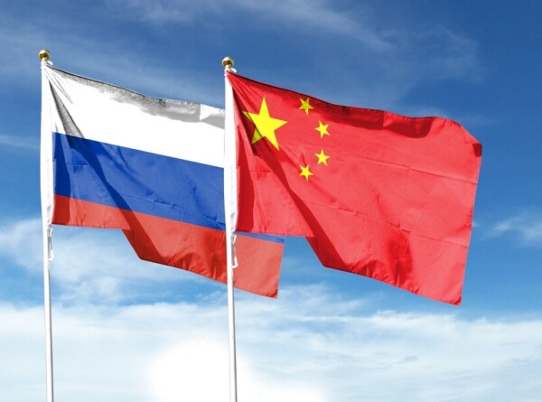 Путин: Отношения между Россией и Китаем развиваются стремительными темпами